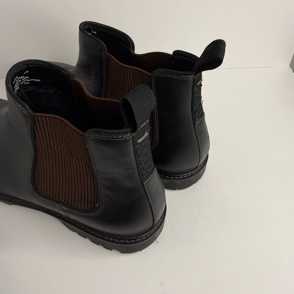 The Cole Haan Men's Midland Lug Chelsea Boot Size 11 Black Leather